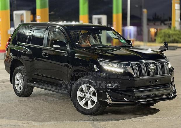 Toyota Land Cruiser Prado 2.8 2020 Matt Black