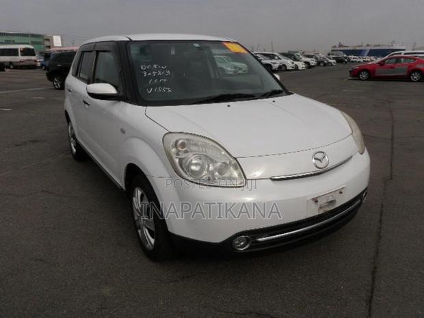 Mazda Verisa 2007 White