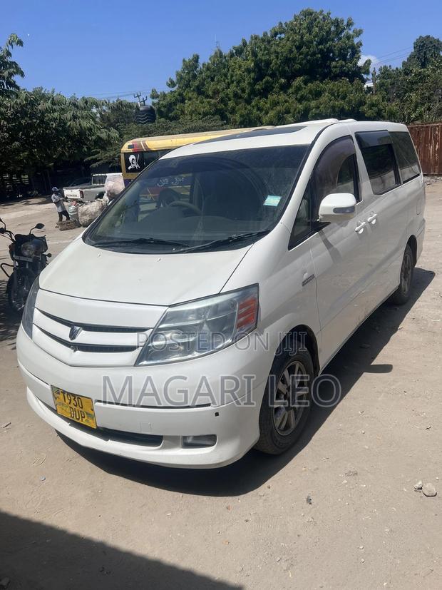 Toyota Alphard 2005 Pearl