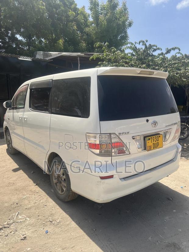 Toyota Alphard 2005 Pearl