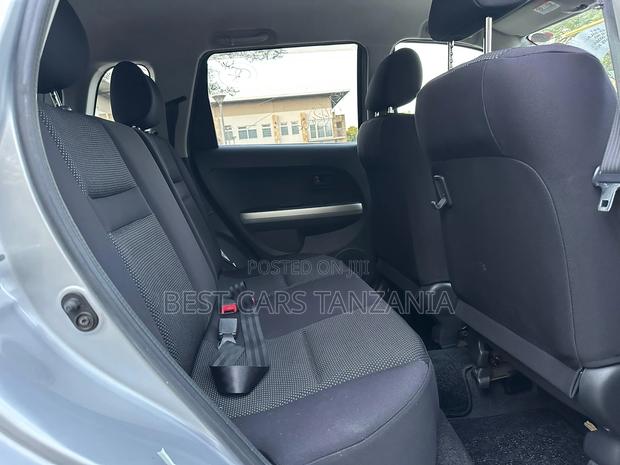 Toyota IST 2003 Silver