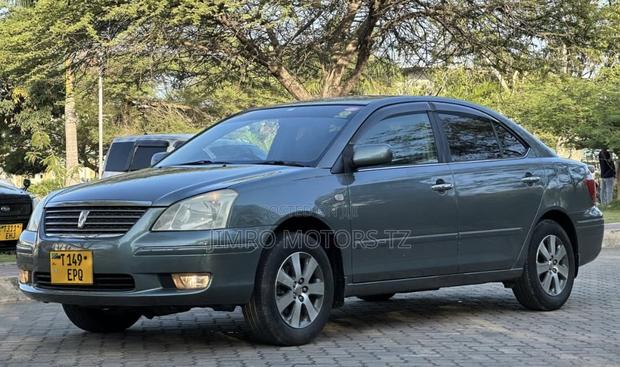 Toyota Premio 2005 Green