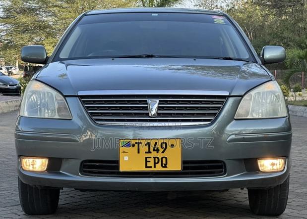 Toyota Premio 2005 Green