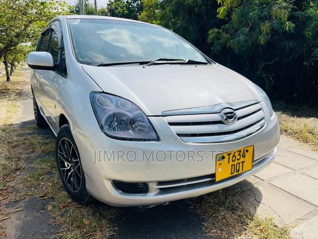 Toyota Corolla Spacio 2006 Silver