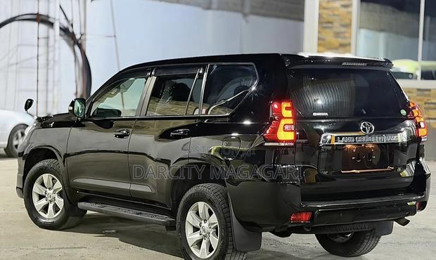 Toyota Land Cruiser Prado 2020 Black