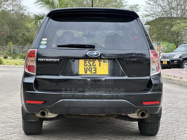 Subaru Forester 2010 Black