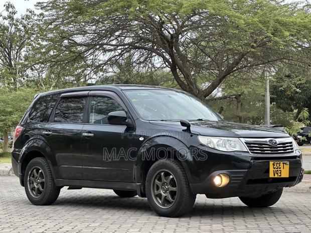 Subaru Forester 2010 Black