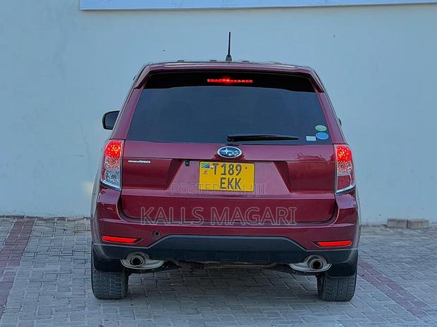 Subaru Forester 2011 Brown