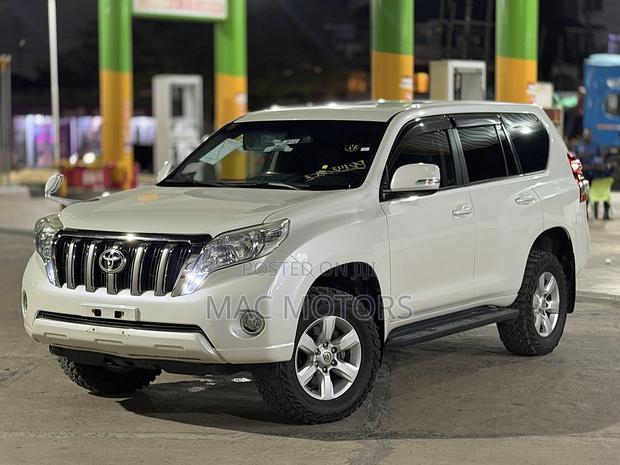 Toyota Land Cruiser Prado 2014 White