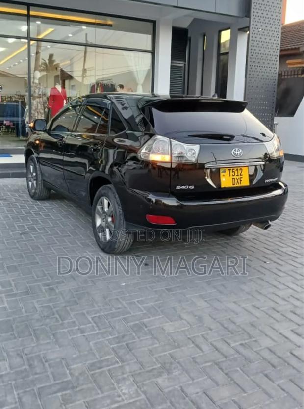 Toyota Harrier 2.4 2006 Black