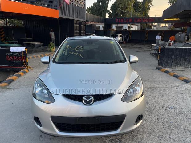 Mazda Demio 2009 Silver