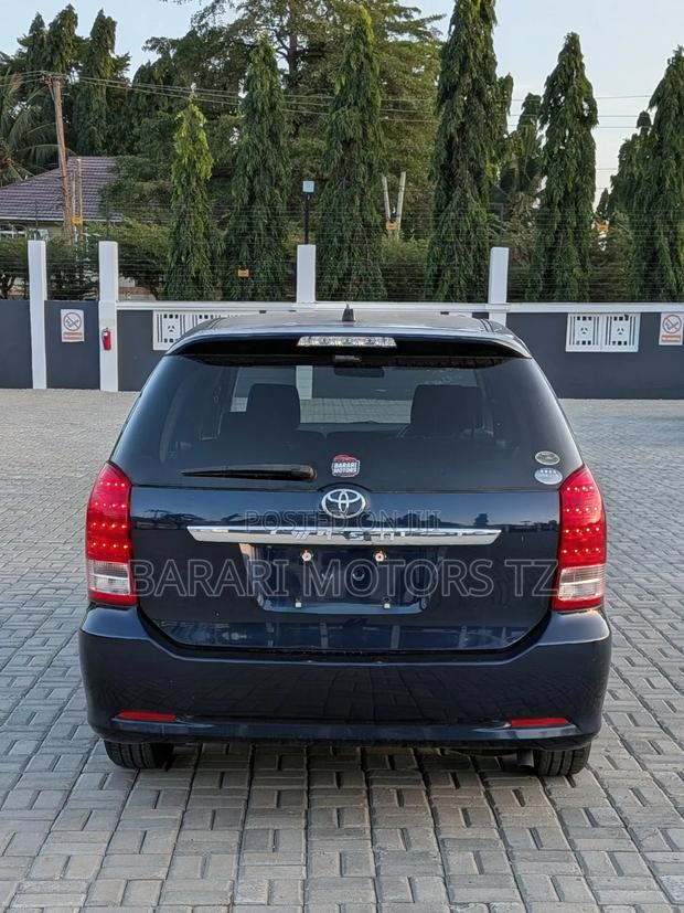 Toyota Wish 2006 Blue