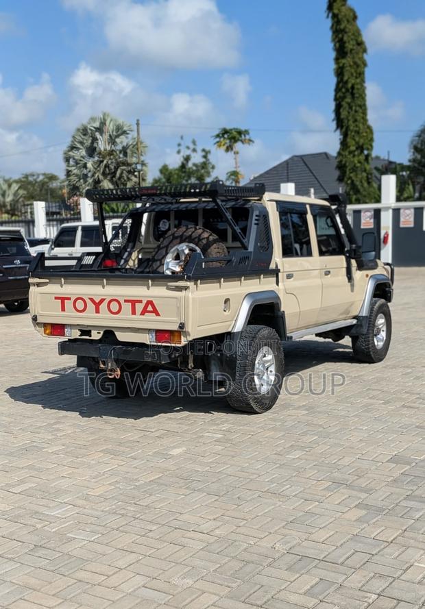 Toyota Land Cruiser 79 Series 2017 Beige