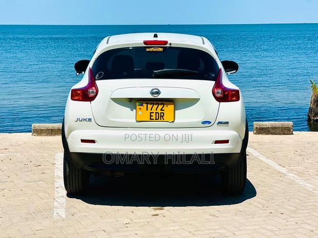Nissan Juke 2011 White