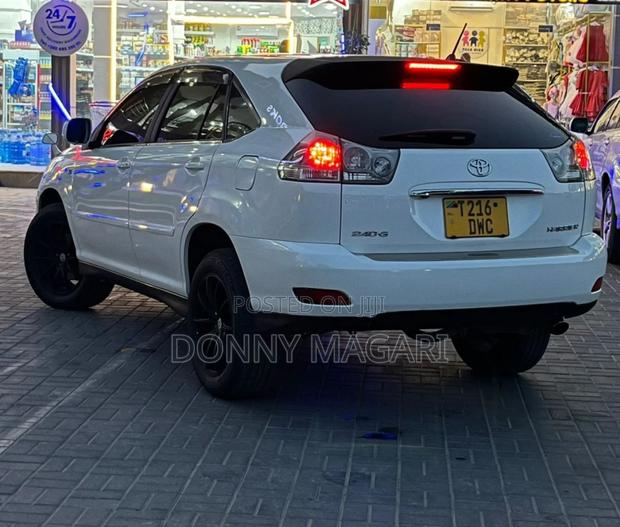 Toyota Harrier 2003 White