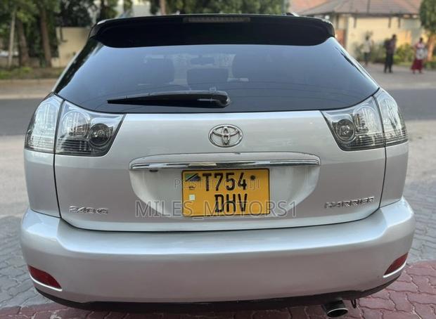Toyota Harrier 2003 Silver