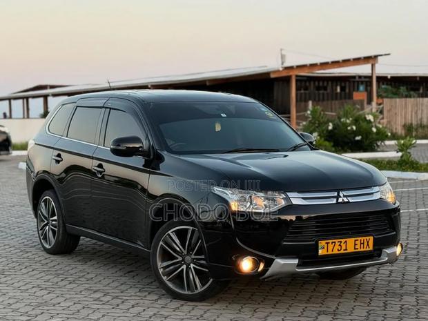 Mitsubishi Outlander 2015 Black
