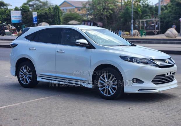 Toyota Harrier 2016 White