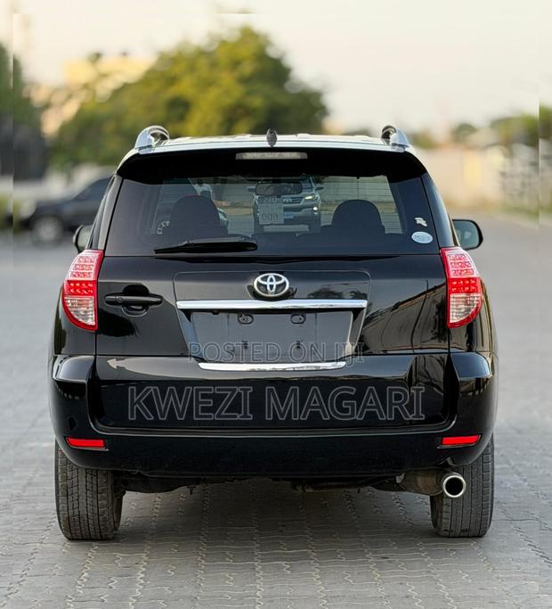 Toyota Vanguard 2009 Black