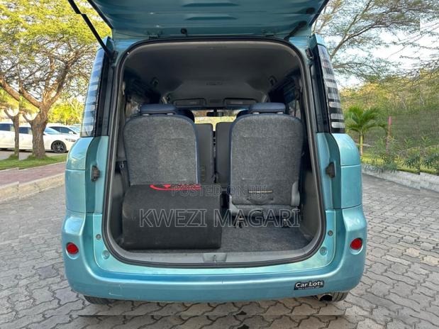 Toyota Sienta 2006 Blue