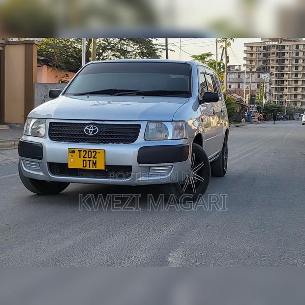 Toyota Probox 2003 Silver