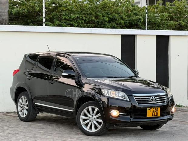 Toyota Vanguard 2011 Black