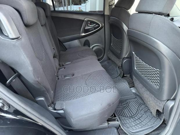 Toyota Vanguard 2011 Black