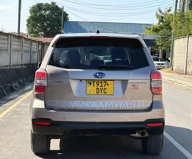 Subaru Forester 2012 Gray