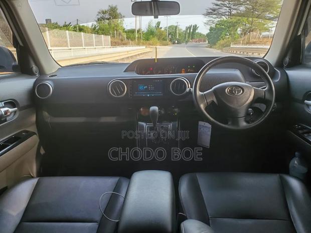 Toyota Corolla Rumion 2010 Pearl