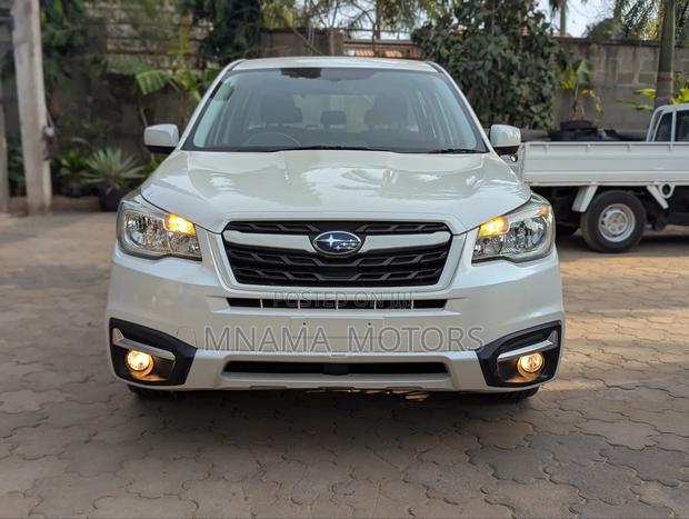 Subaru Forester 2.0XT Touring AWD 2016 White