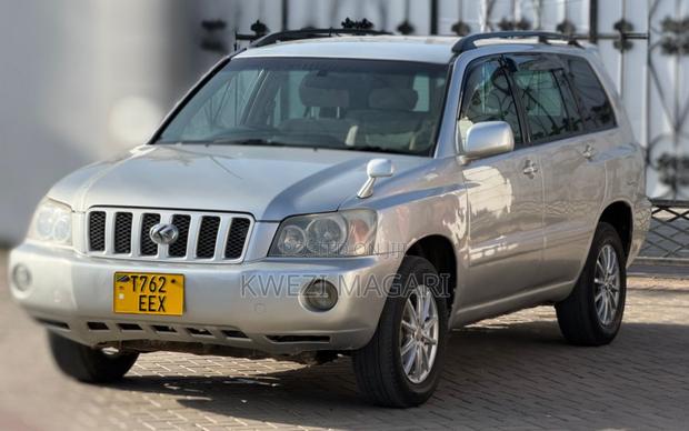 Toyota Kluger 2000 Silver