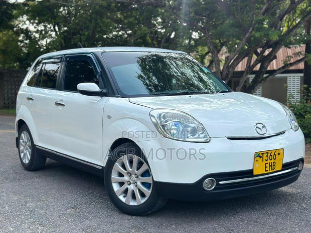 Mazda Verisa 2010 White