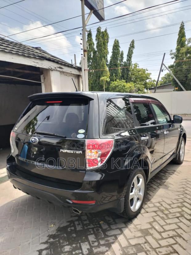 Subaru Forester 2010 Black