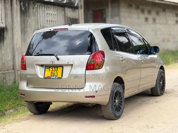 Toyota Corolla Spacio 2004 Silver