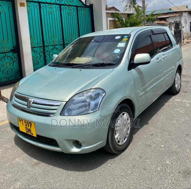 Toyota Raum 2008 Blue