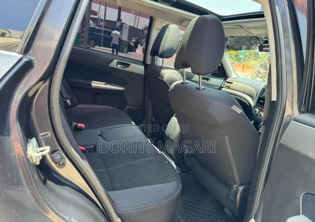 Subaru Forester 2010 Gray