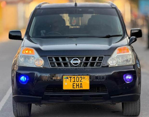Nissan X-Trail 2011 Black