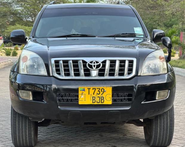Toyota Land Cruiser Prado 2007 Black