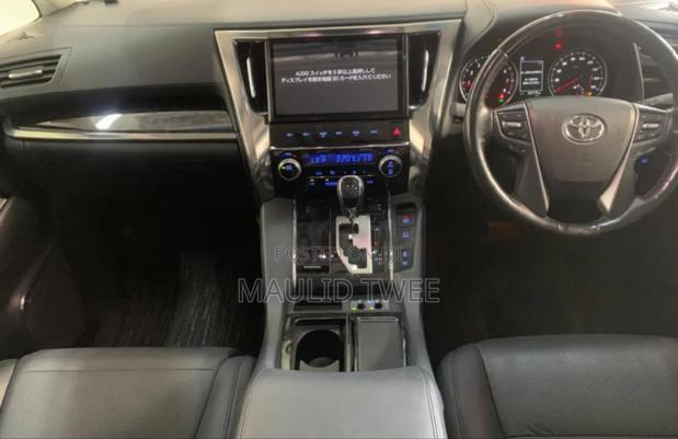 Toyota Alphard 2020 White
