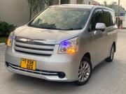 Toyota Noah 2007 Silver for sale