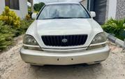 Toyota Harrier 2004 White for sale