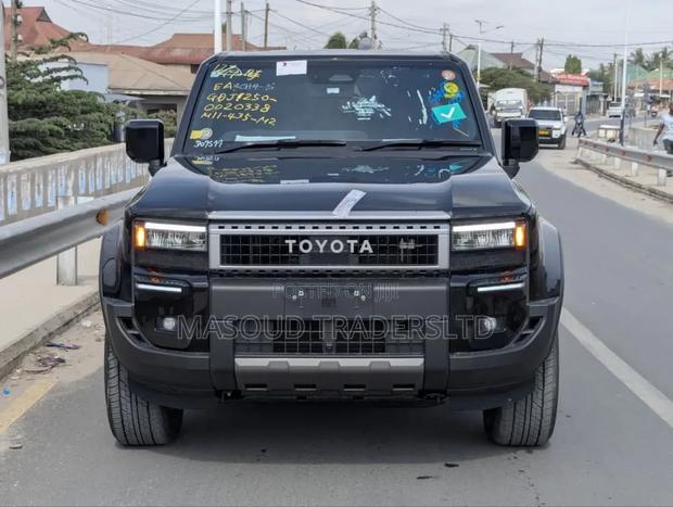 Toyota Land Cruiser LC250 2025 Black