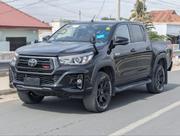 Toyota Hilux SR 4x4 2018 Black for sale