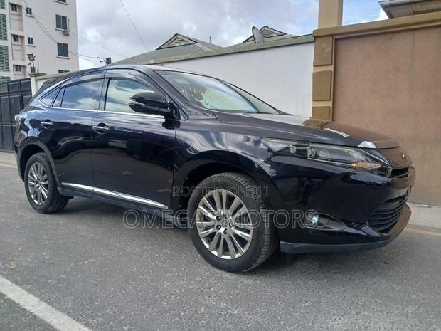 Toyota Harrier 2.0 2015 Black