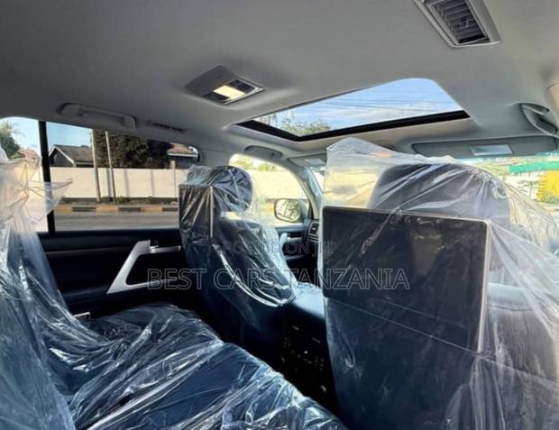 Toyota Land Cruiser 2020 Pearl