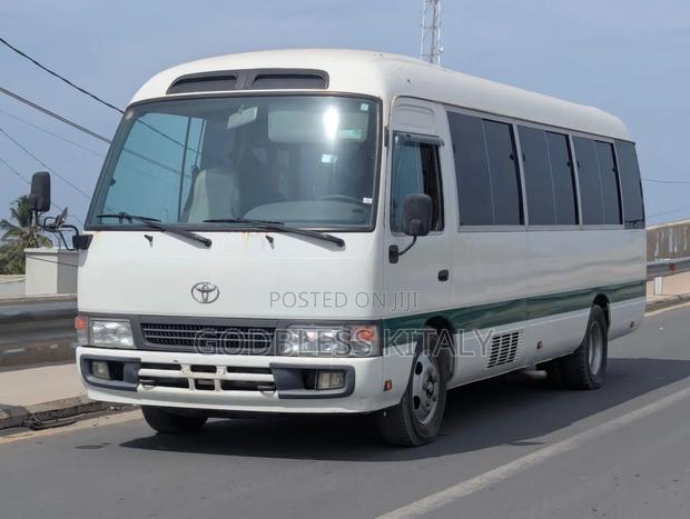 Toyota Coaster 2005 White