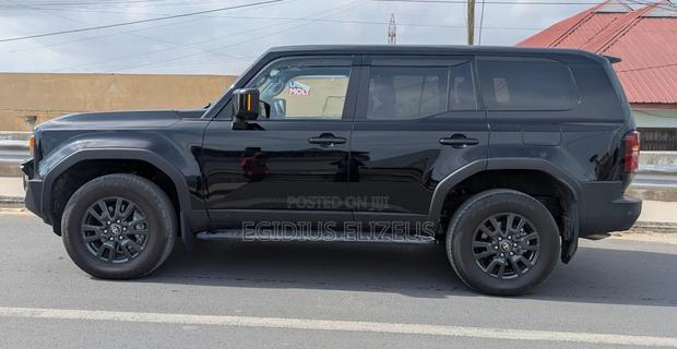 New Toyota Land Cruiser Prado 2025 Black