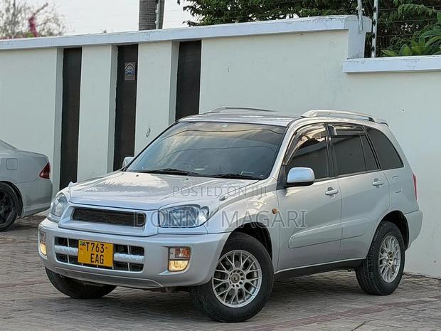 Toyota RAV4 Automatic 2003 Silver