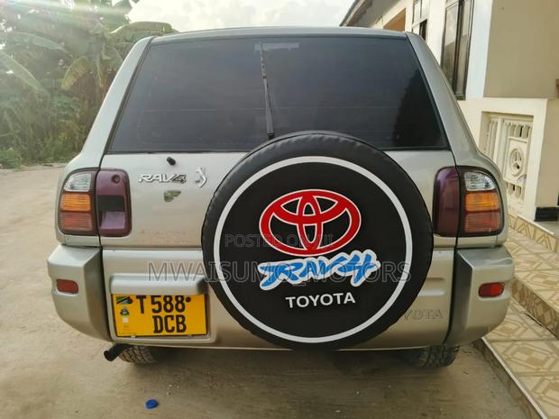Toyota RAV4 Automatic 2000 Silver