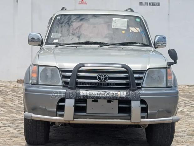 Toyota Land Cruiser Prado 2.7 16V 3dr 1998 Silver